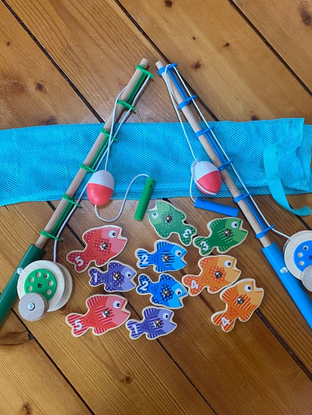 Melissa And Doug Catch And Count Magnetic Fishing Game With Storage Bag